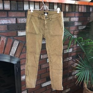 BDG Mid Rise Ankle Grazer Skinny Jean